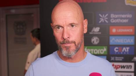 Leverkusen-Trainer Erik ten Hag wünscht sich für die kommende Saison noch ein paar Neuzugänge - und zieht einen Vergleich zum FC Chelsea.