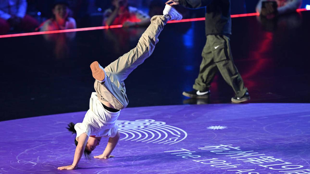 671 ist eine der Favoritinnen auf die Goldmedaille im Breaking