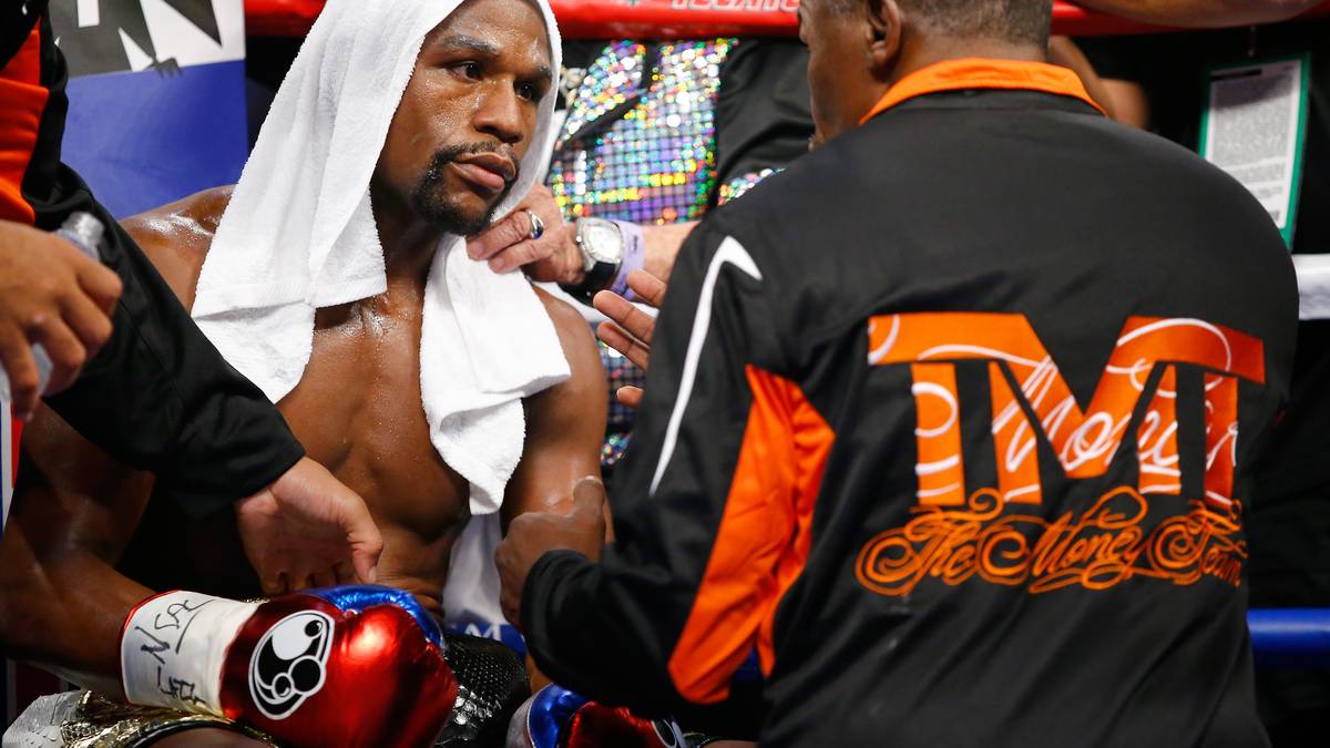 Mayweathers Ecke ist beunruhigt: Pacquiao wird von einigen Beobachtern vorn gesehen