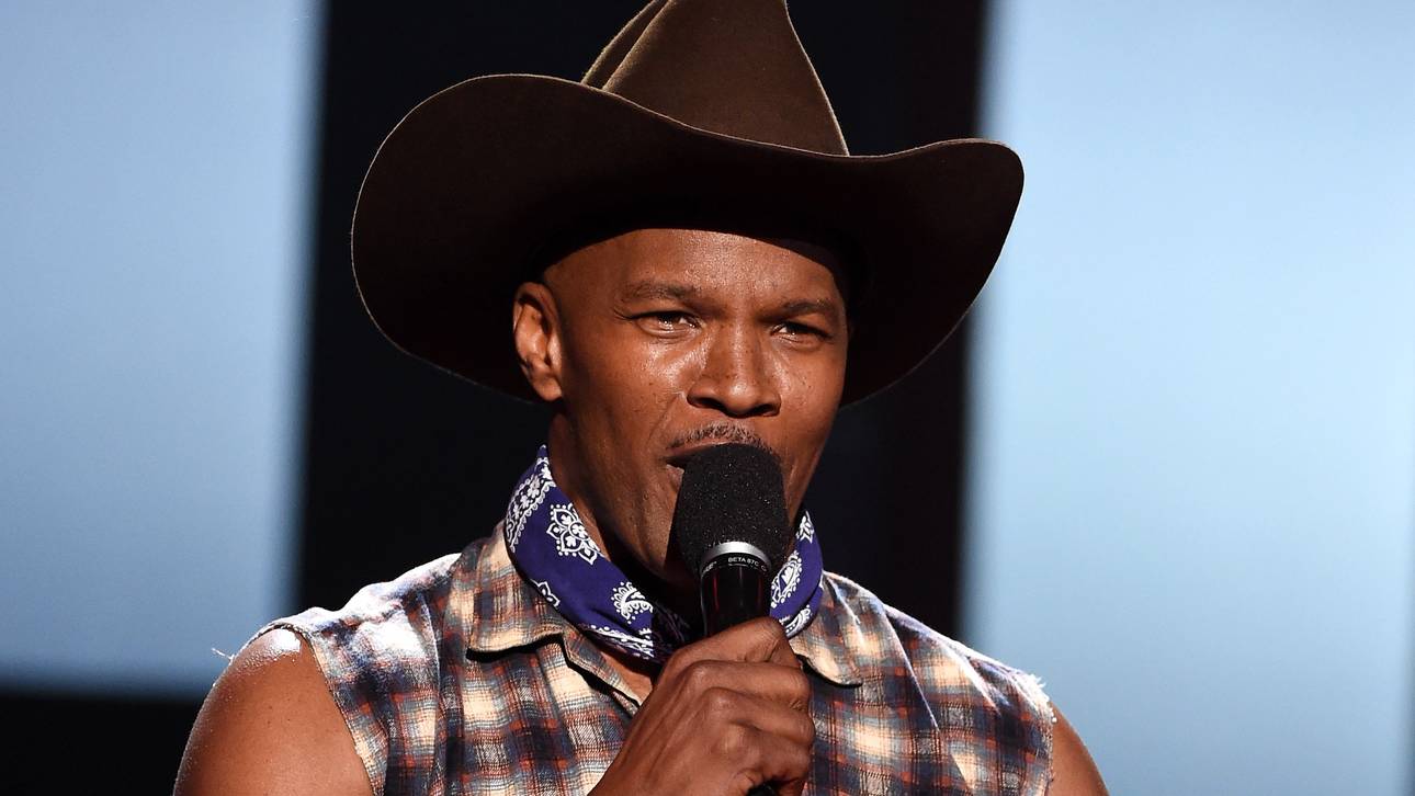 Jamie Foxx singt bei Floyd Mayweather - Manny Pacquiao