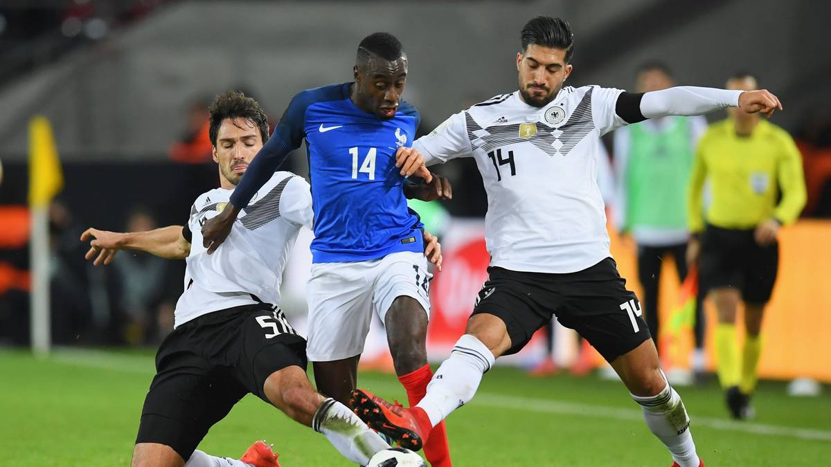 EMRE CAN (FC Liverpool): Unter Klopp in England eigentlich gestählt für große Aufgaben. Hat in Premier League und Champions League auch schon große Spiele gemacht. Die Frage ist: Was und mit wem plant Löw im Mittelfeld? Muss Can womöglich den Backup hinten rechts für Kimmich geben? Egal, Hauptsache dabei, wird er sich denken