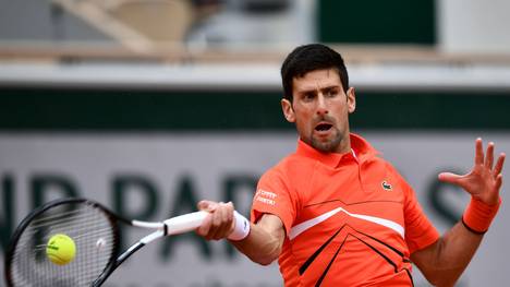 Novak Djokovic muss am Samstag gegen Dominic Thiem noch einmal auf den Court