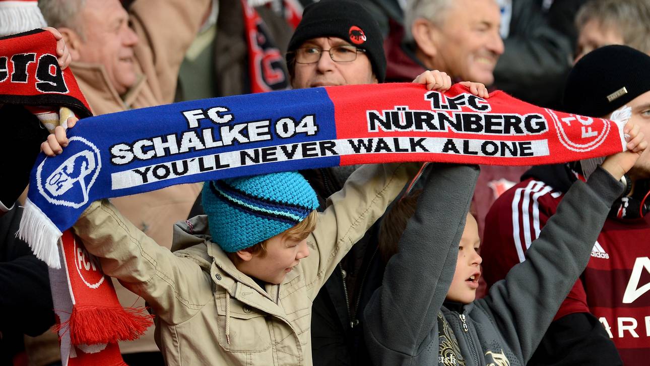 S04 und Nürnberg mit Sondertrikot