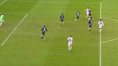 Die Highlights der Partie 1. FC Saarbrücken - VfL Osnabrück aus der 3. Liga im Video.