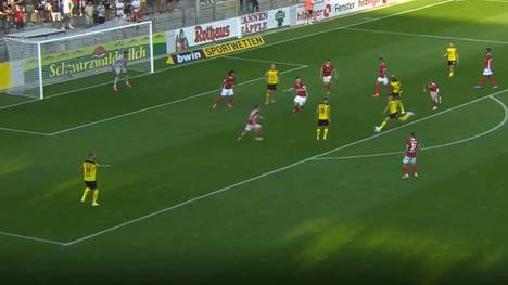 Das Duell der zweiten Mannschaften hatte einiges zu bieten: Borussia Dortmund II gewinnt ein unterhaltsames Drittligaspiel mit 5:2 gegen die Reserve des SC Freiburg.