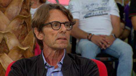 Zahlreiche große Namen haben die Bundesliga in diesem Sommer verlassen. Verliert der deutsche Fußball an Attraktivität? In der Expertenrunde im SPORT1-Doppelpass herrscht diesbezüglich durchaus Sorge.