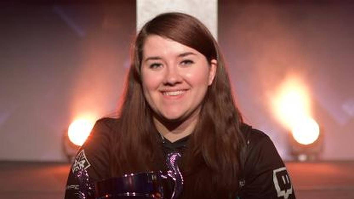 Lauren "Goddess" Williams - eSportlerin: Die US-Amerikanerin gewann 2018 als Teamcaptain mit ihren vier männlichen Kollegen von Cloud9 die Dreamhack in Montreal, was zu den wichtigsten Turnieren in Rainbow Six Siege zählt