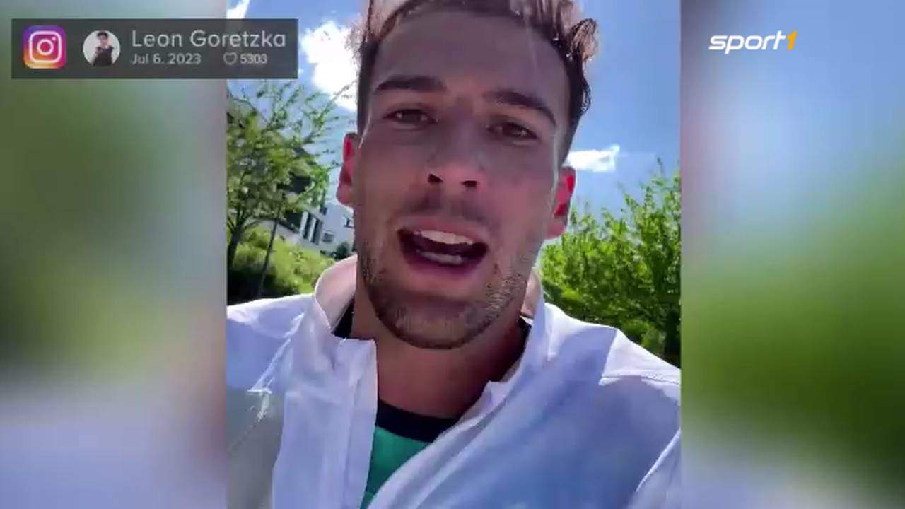 FC Bayern: Leon Goretzka joggt mit zwei jungen Fans im Urlaub