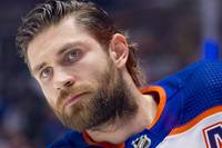 Leon Draisaitl unterschreibt bei den Edmonton Oilers einen Acht-Jahres-Vertrag über 112 US-Dollar und ist damit bestbezahlter Spieler der Liga. Der deutsche Superstar hofft aber wegen seines kongenialen Teamkollegen Connor McDavid, dass er bald abgelöst wird.