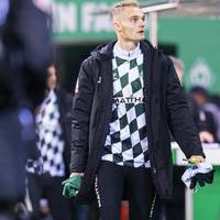 Fußball-Bundesligist Werder Bremen muss in den kommenden Wochen ohne Amos Pieper auskommen. Der Innenverteidiger verletzt sich im Training schwer.