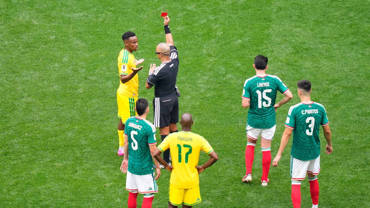 Drei Platzverweise zum WM-Auftakt