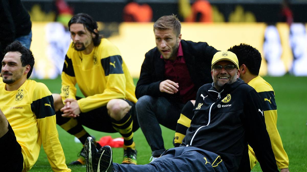 Mit 3:2 besiegt der BVB am letzten Spieltag Werder Bremen. Damit schaffen die Dortmunder tatsächlich noch den Sprung ins internationale Geschäft 