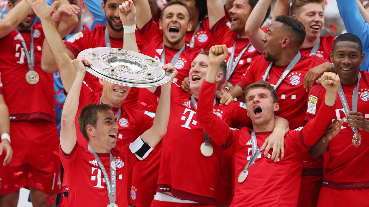 FC Bayern Muenchen v 1. FSV Mainz 05 - Bundesliga