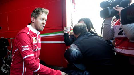 Sebastian Vettel am Rande der Testfahrten der Formel 1 2017 in Barcelona