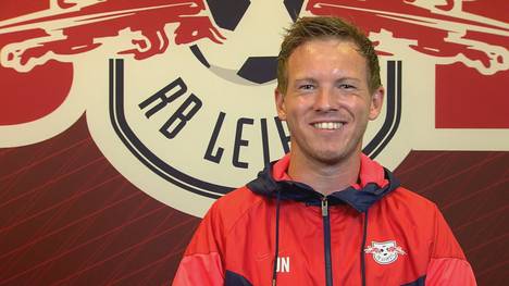 Julian Nagelsmann scherzt im CHECK24 Doppelpass über Angebote für seine Person. Außerdem spricht er über seine ambitionierten Ziele mit RB Leipzig und den bisherigen Saisonverlauf. 