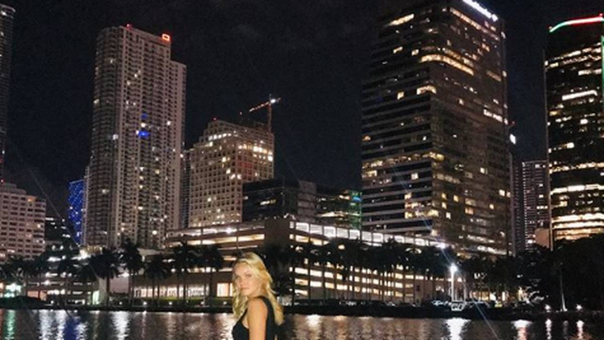 ...oder auf Brickell Key in Miami - die russische Wimbledon-Juniorinnen-Siegerin von 2015 macht überall eine sehr gute Figur