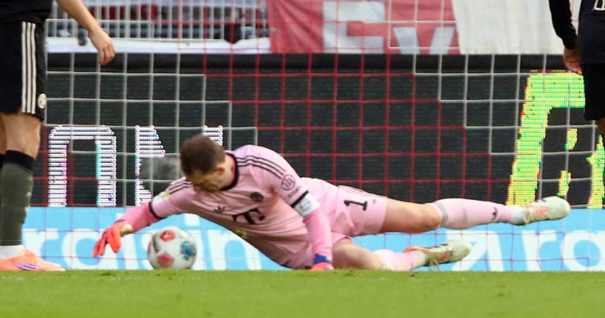 FC Bayern: Neuer patzt folgenschwer