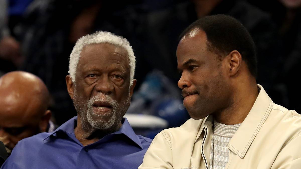 William Felton Russell, wie er eigentlich heißt, galt bis zur Ära von Michael Jordan als bester Spieler aller Zeiten. Als erster Afro-Amerikaner wurde er 1966 NBA-Coach - bei den Boston Celtics. Zudem trainierte er die Kings, die Seattle Supersonics und machte sich als TV-Experte einen Namen