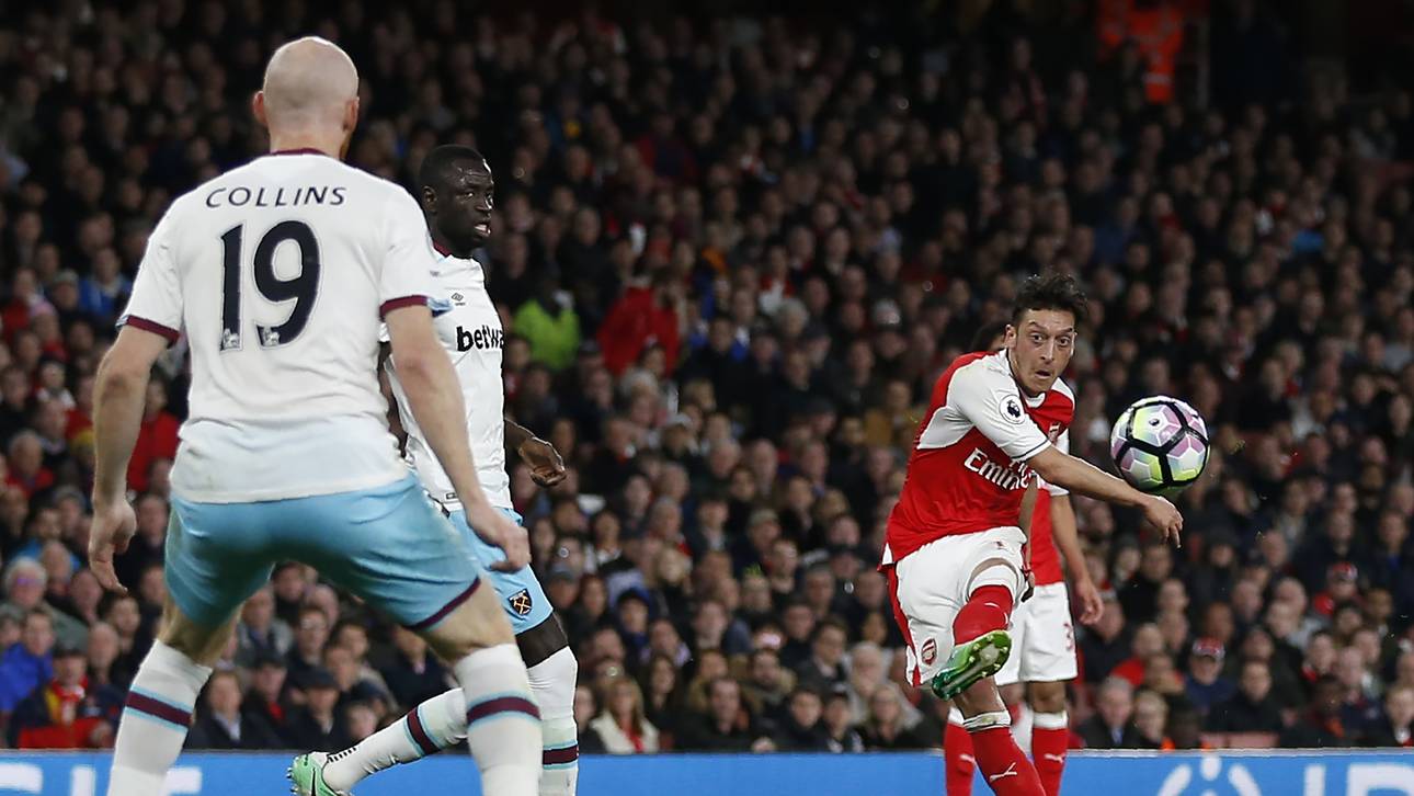 Wenger schwärmt: „Ich liebe Özil“