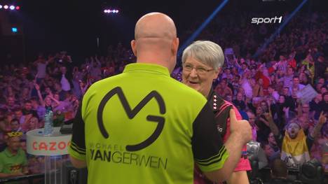 Michael van Gerwen verteilt gegen Lisa Ashton keine Geschenke. Der Niederländer siegt per Whitewash im Eiltempo. 