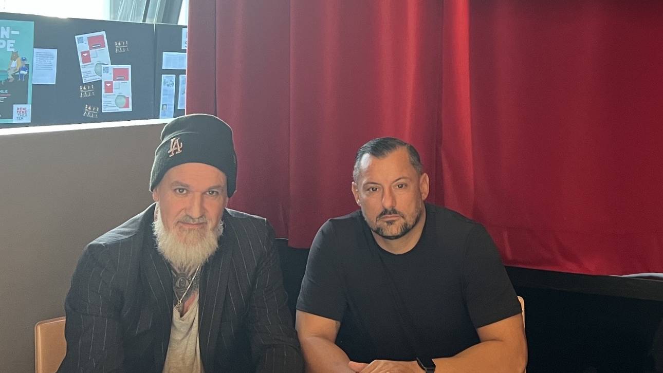SPORT1-Reporter Reinhard Franke (l.) traf sich in Stuttgart mit Angelo Vaccaro zum Exklusiv-Interview
