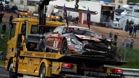 Der Mercedes-AMG GT3 bewahrte Manuel Metzger vor schweren Verletzungen