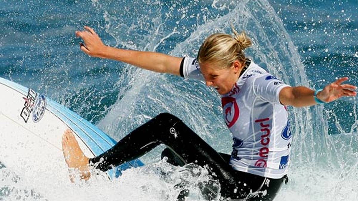 Brutaler Überfall auf die australische Surferin Stephanie Gilmore: Die damals 23-Jährige wird im Dezember 2010 von einem mutmaßlichen Stalker vor ihrer Haustür in Tweed Heads verprügelt 