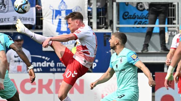 Bayern-Derby: Jahn verpasst Spitze