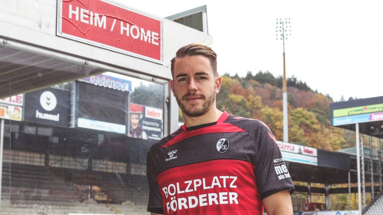 SC Freiburg im Sondertrikot gegen Mainz