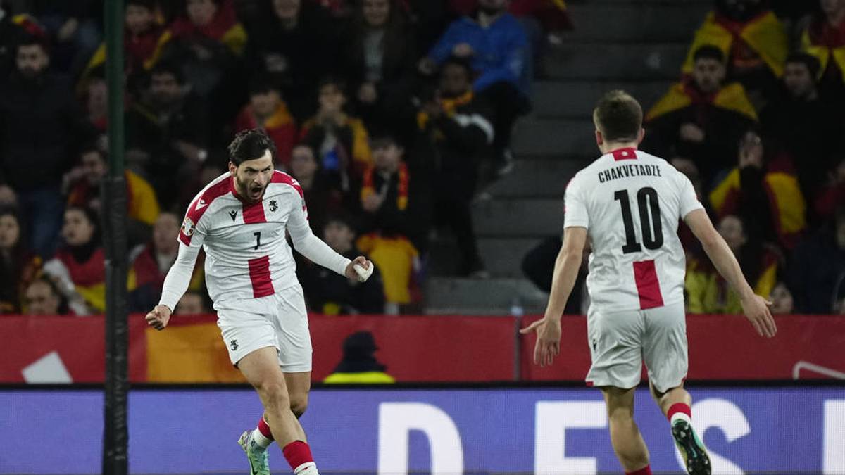 Georgien: "Dschwarosnebi" (Kreuzritter)