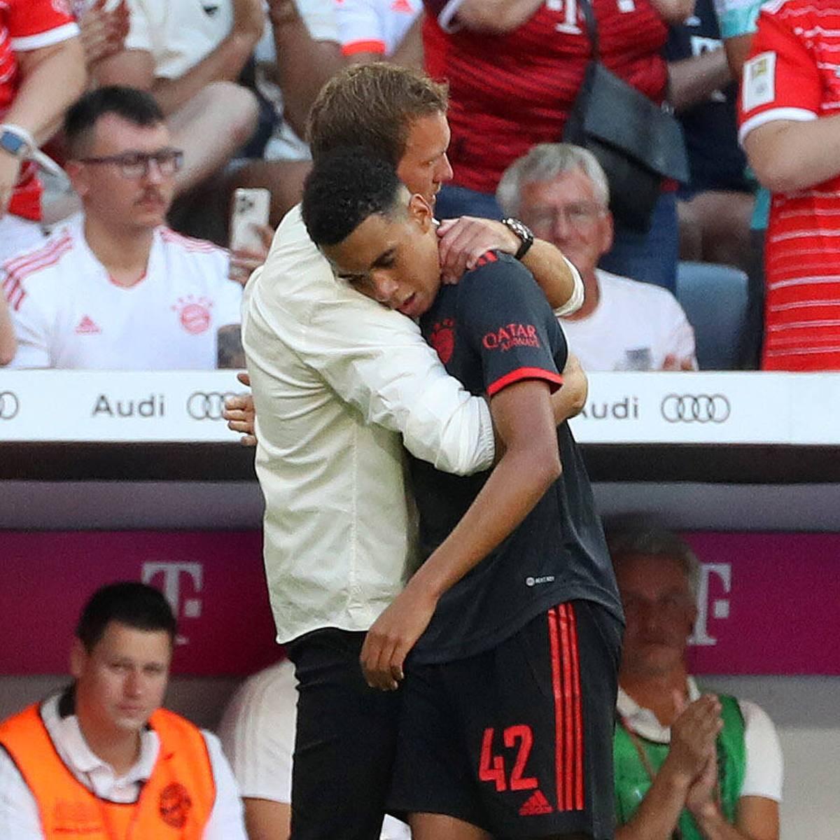 Jamal Musiala stellt beim FC Bayern derzeit alle Stars in den Schatten. Der 19-Jährige weckt große Hoffnungen - auch Richtung WM.