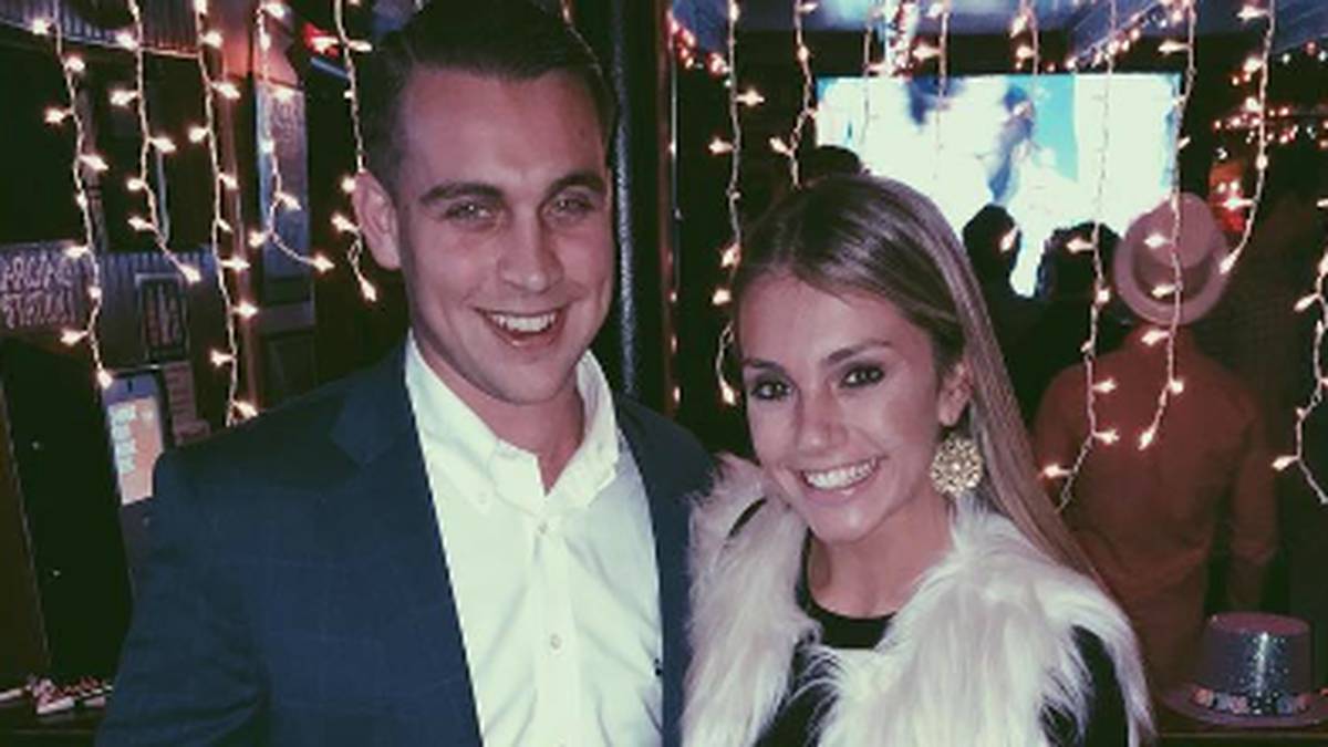 Emily Kuchar war mal Cheerleaderin, sie feuerte früher die Footballer der Dallas Cowboys an. 2008 wurde sie zur Miss Daytona Beach USA gewählt. Seit 2009 ist Kuchar mit Zack Greinke verheiratet, der 2016 einen Mega-Vertrag bei den Arizona Diamondbacks unterschrieb. In den kommenden sechs Jahren fließen über 200 Millionen Dollar auf das Konto des Pitchers