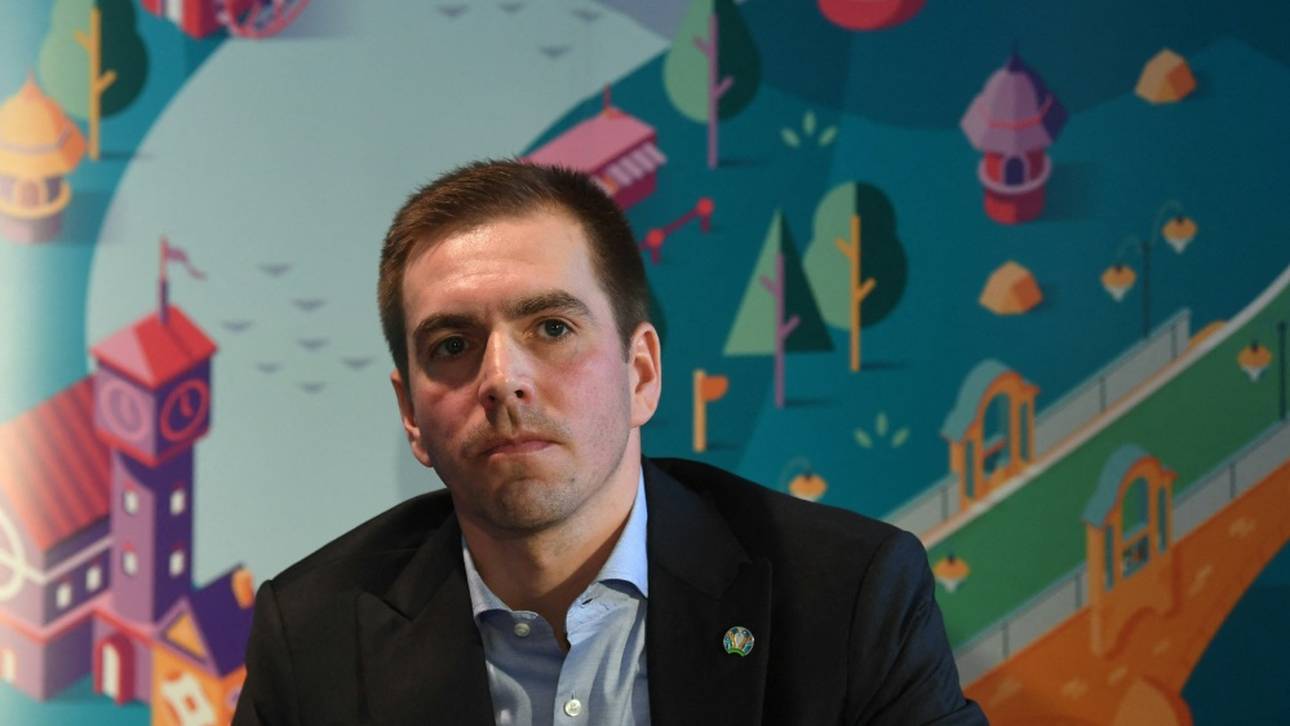 Coming-out: Lahm bekräftigt Warnung