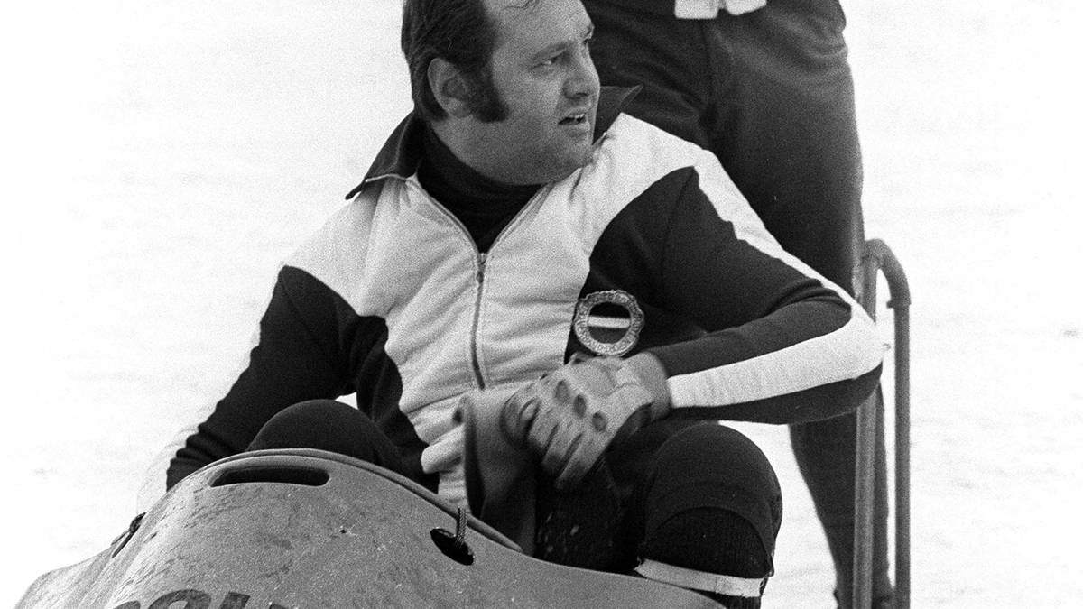 1956 in Cortina d’Ampezzo: Bobfahrer Andreas Ostler (gesamtdeutsche Mannschaft)