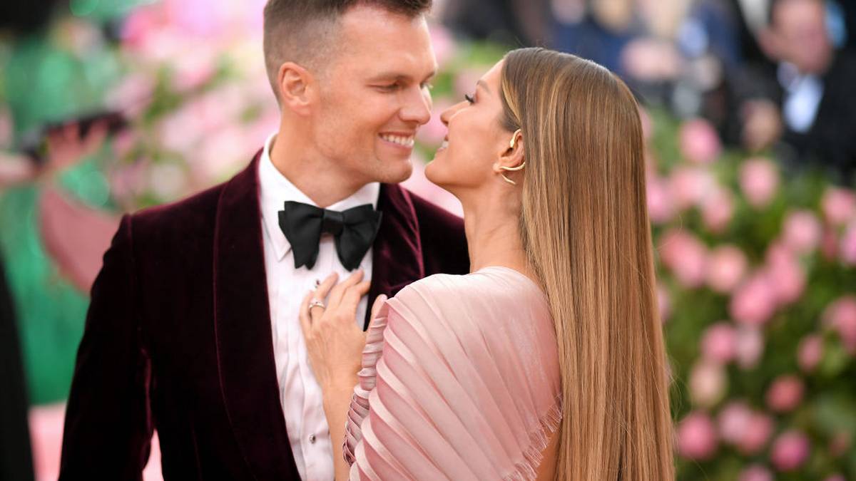 NEW YORK, NEW YORK - MAY 06: Tom Brady and Gisele Bundchen attend The 2019 Met Gala Celebrating Camp: Notes on Fashion at Metropolitan Museum of Art on May 06, 2019 in New York City. (Photo by Neilson Barnard/Getty Images)