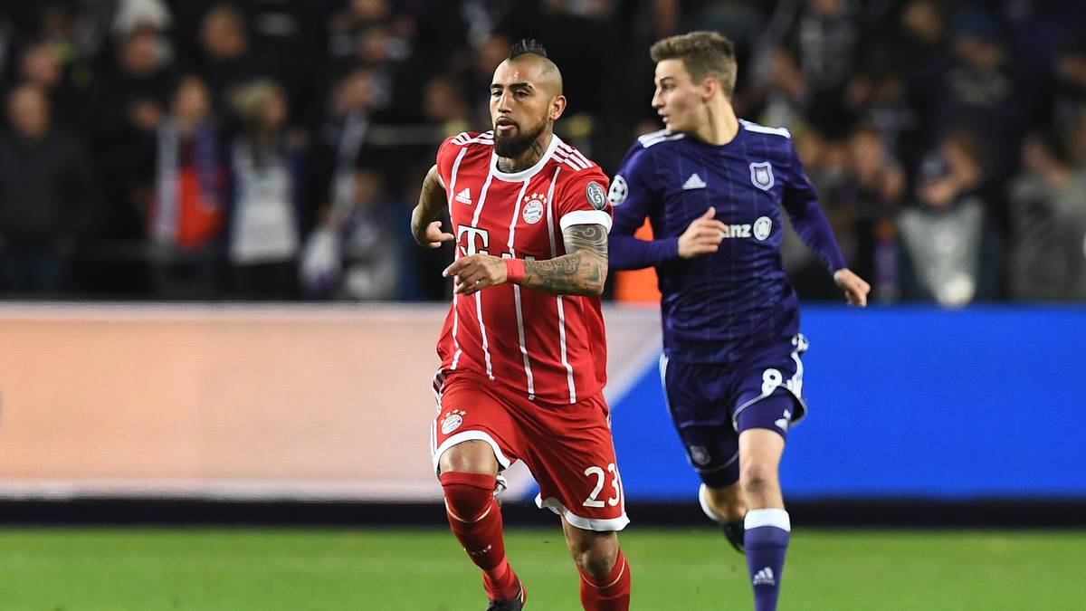 ARTURO VIDAL (bis 87.): Nach der guten Leistung gegen Augsburg erwischte der Chilene diesmal einen rabenschwarzen Abend. Leistete sich Fehlpässe in Serie, die immer wieder für Gefahr vor dem eigenen Tor sorgten. Ging nach 87 Minuten humpelnd für Hummels vom Platz. SPORT1-Note: 5
