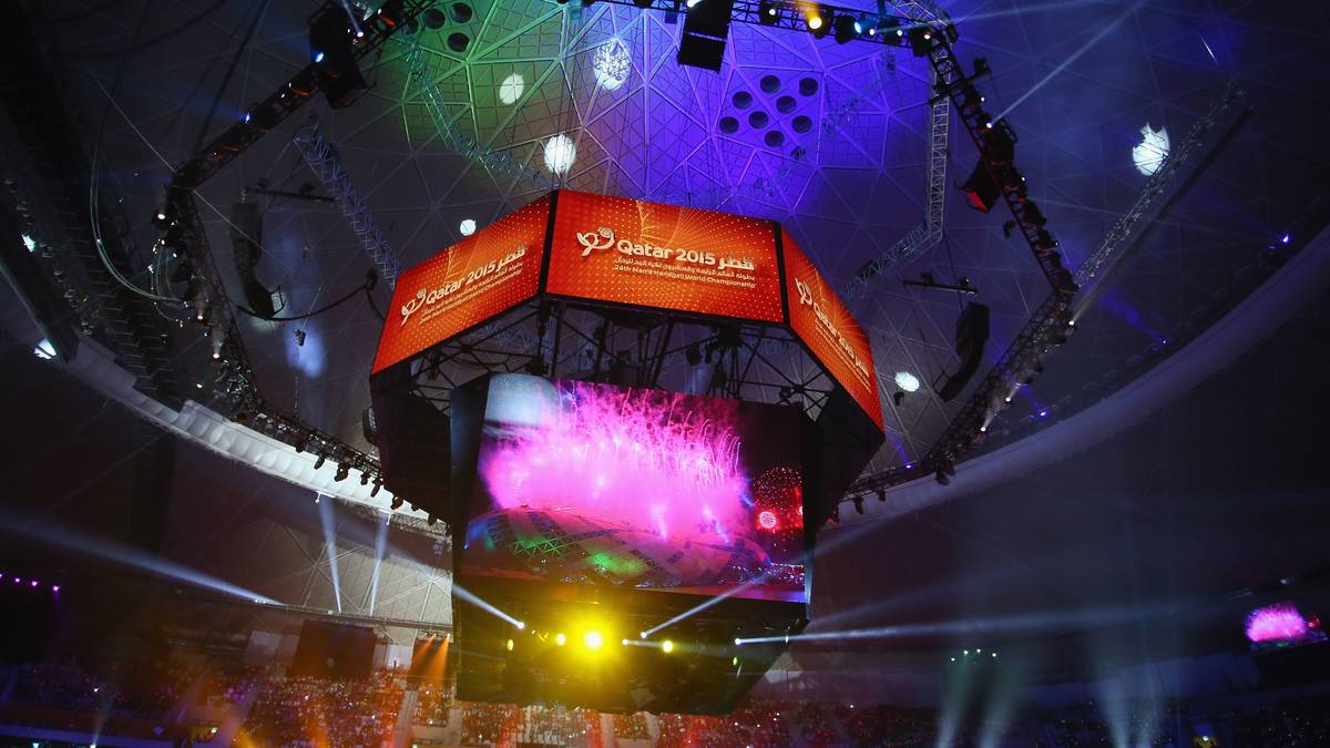 Tag 1: Mit einer pompösen Show wird die WM in Katar eröffnet