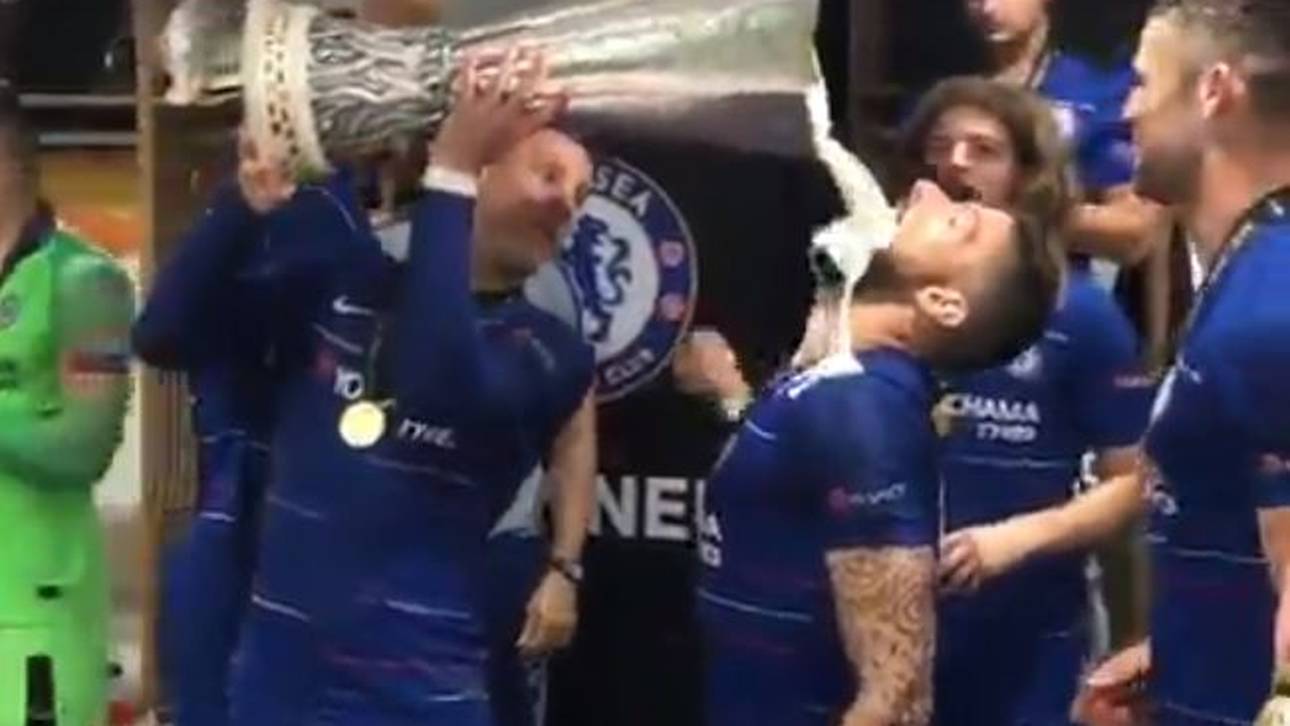 Chelsea feiert Titel mit Kabinenparty