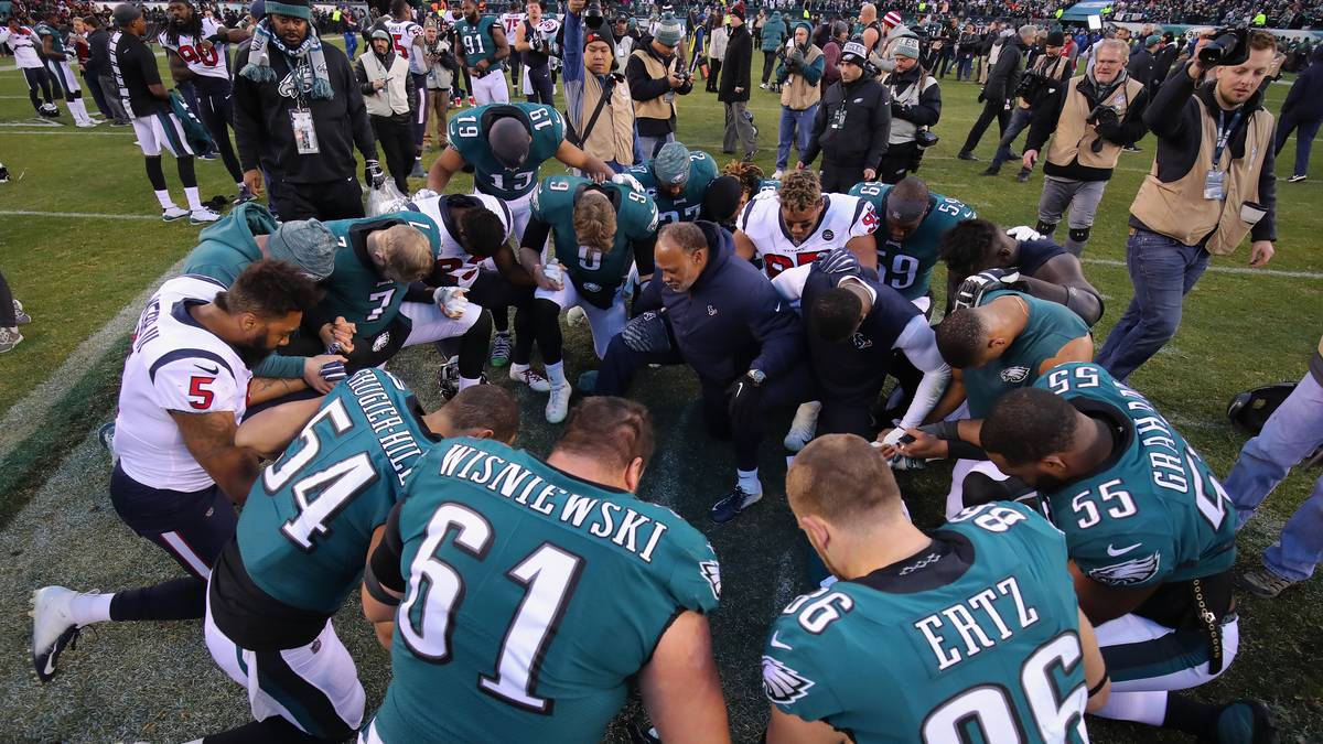 Einige Teams bangen noch darum, sich überhaupt für die Postseason zu qualifizieren, darunter auch Super-Bowl-Champion Philadelphia Eagles. SPORT1 zeigt den Stand der Dinge im Playoff-Rennen der NFL - und erklärt, für wen es am letzten Spieltag worum geht