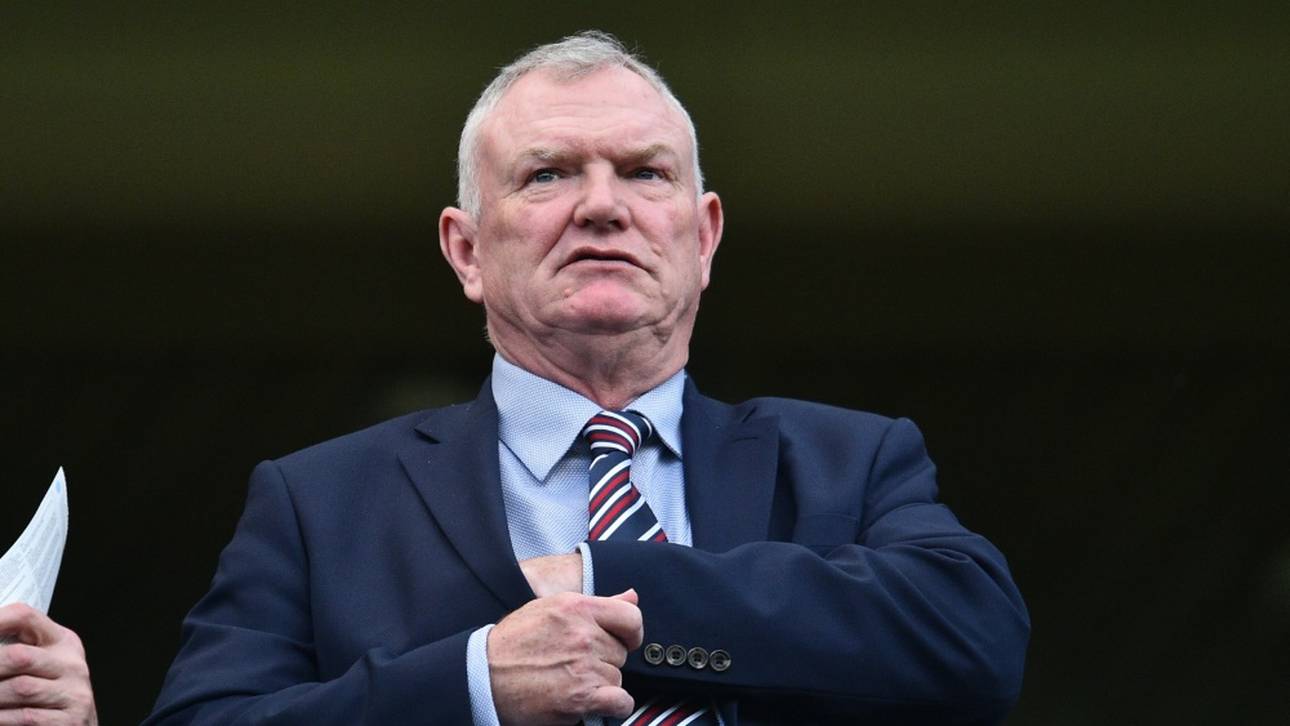 Clarke hört auch als FIFA-Vize auf