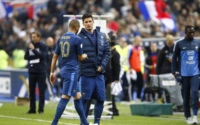 Chelsea Real Madrid Streithahne Giroud Und Benzema Treffen Aufeinander