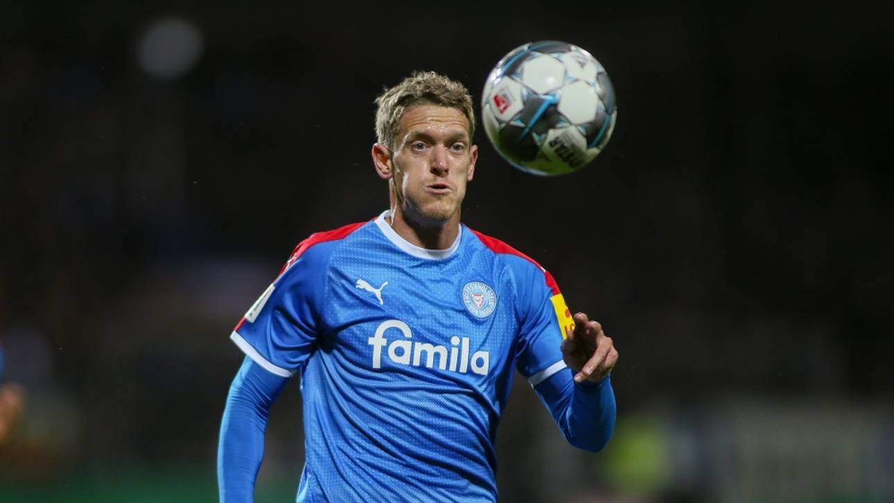 Kiel verlängert mit van den Bergh