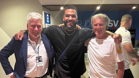 Ein Bayern-Star hat den Hamburger SV in der Relegation 2023 im Stadion unterstützt. Am Ende hat auch das nicht geholfen.