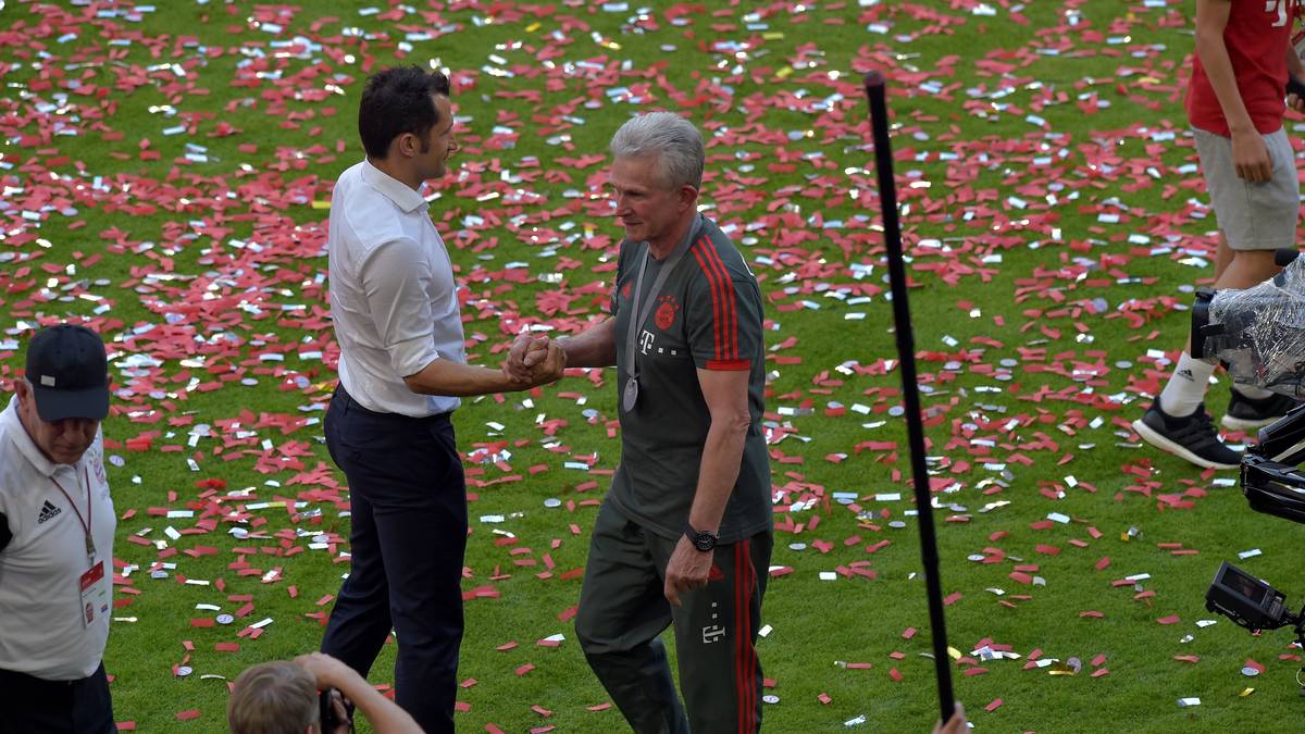 Bevor es so richtig feucht-fröhlich wird, verschwindet "Don Jupp" in die Katakomben der Allianz Arena