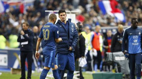 Ein Bild aus vergangenen Tagen: Oliver Giroud (hinten) und Karim Benzema bei der Nationalmannschaft 2013 