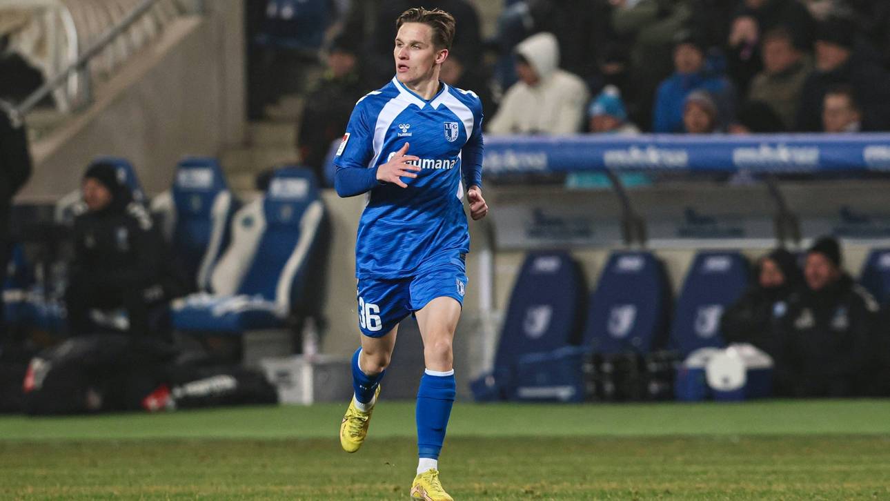 Albert Millgramm im Dress des 1. FC Magdeburg