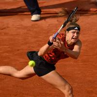 Im Damen-Wettbewerb der French Open stehen sich Karolina Muchova und Iga Swiatek gegenüber. Die Polin ist klar favorisiert, aber ausgerechnet ihre eigene Erfolgsgeschichte gibt Muchova Mut.