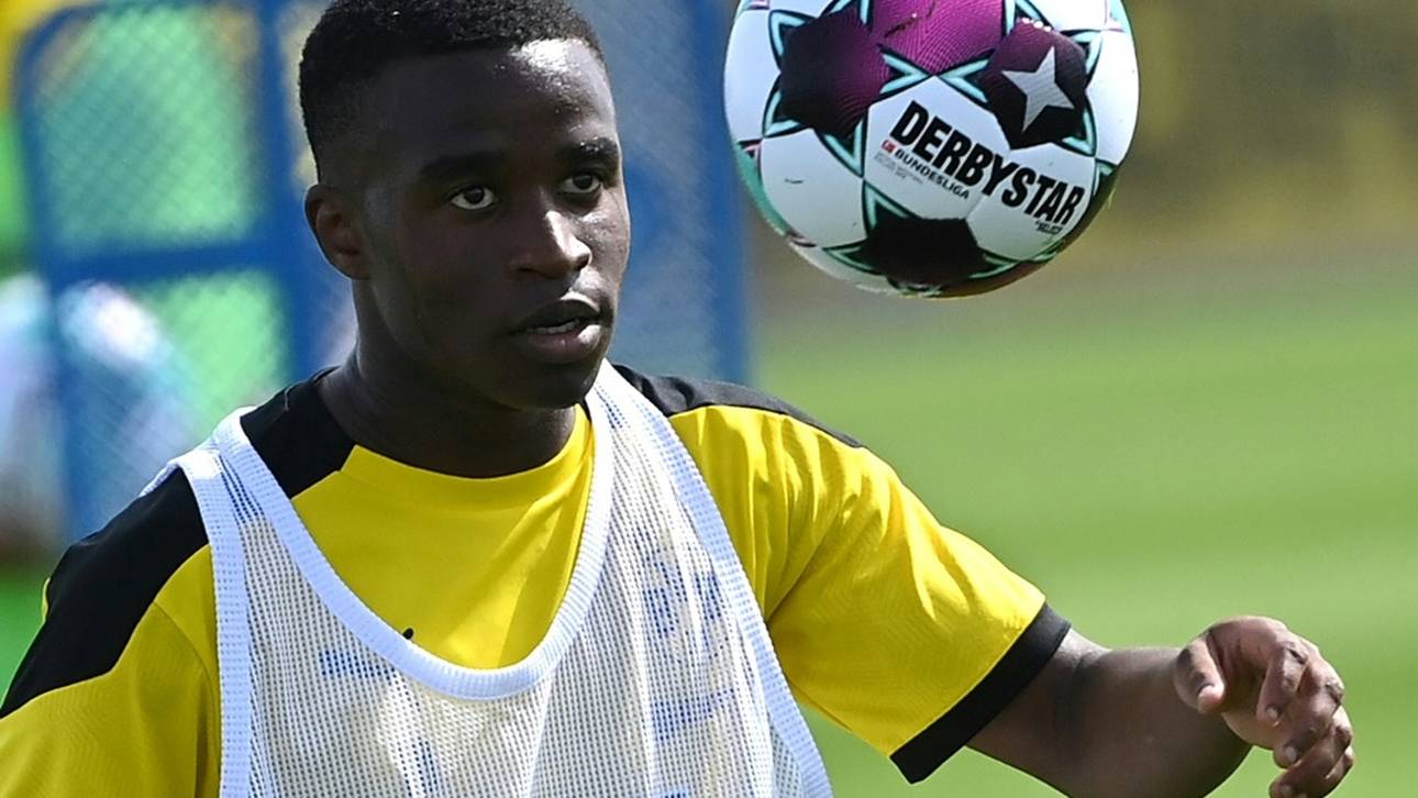 Youssoufa Moukoko jüngster Bundesliga-Spieler der Geschichte