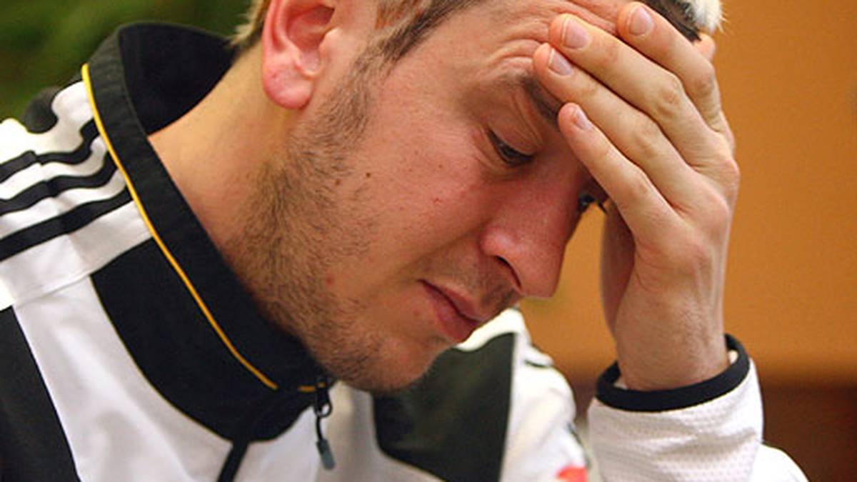 Nächstes Verbrechensopfer ist Handball-Star Pascal Hens. Dem Hamburger wird die Wohnung ausgeräum,t während er einen...