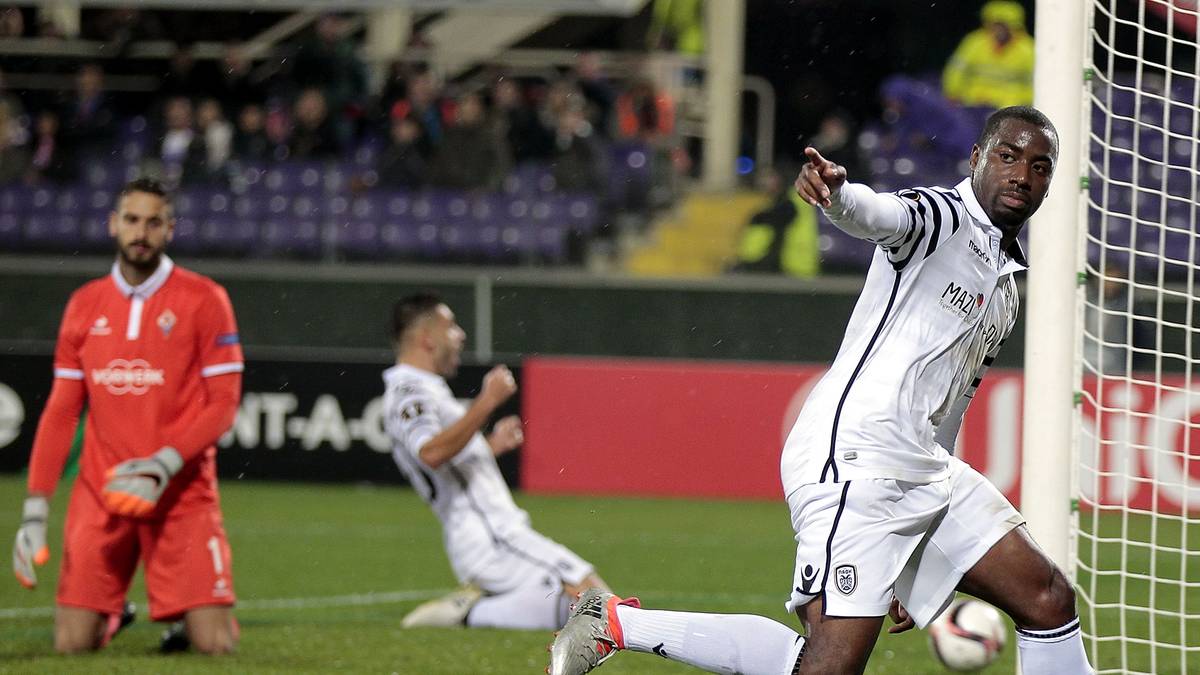 Djalma Campos (PAOK): Griechenland-Kenner Huub Stevens warnt bei SPORT1: "Schalke muss auf die Schnelligkeit von PAOK aufpassen, das Umschaltspiel ist sehr gut." Gut möglich, dass in der Teamsitzung der Knappen diesbezüglich der Name Campos öfters fällt. Ein "Schleicher" wie Thomas Müller. Nominell hängende Spitze, versteckt sich aber gerne in der Tiefe des Raumes und stößt dann in Überschallgeschwindigkeit nach vorne